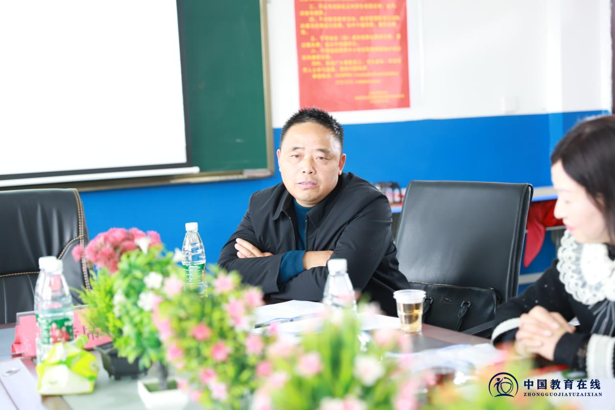 张克家小学校长工作室赴火厂坪镇二小开展调研活动