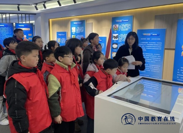 大美廉桥：参观教育基地，共筑禁毒防线